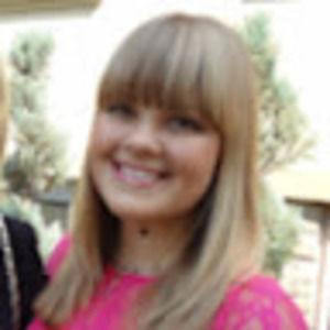 Meet your Posher, Nicole bak